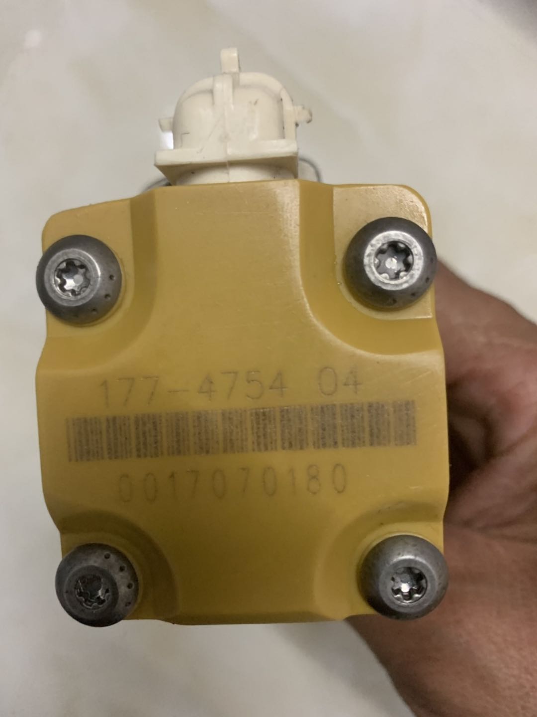 6-hole Fuel Injector 177-4754 for Caterpillar 3126B/3126E Engine, fits CAT 322C, 325C