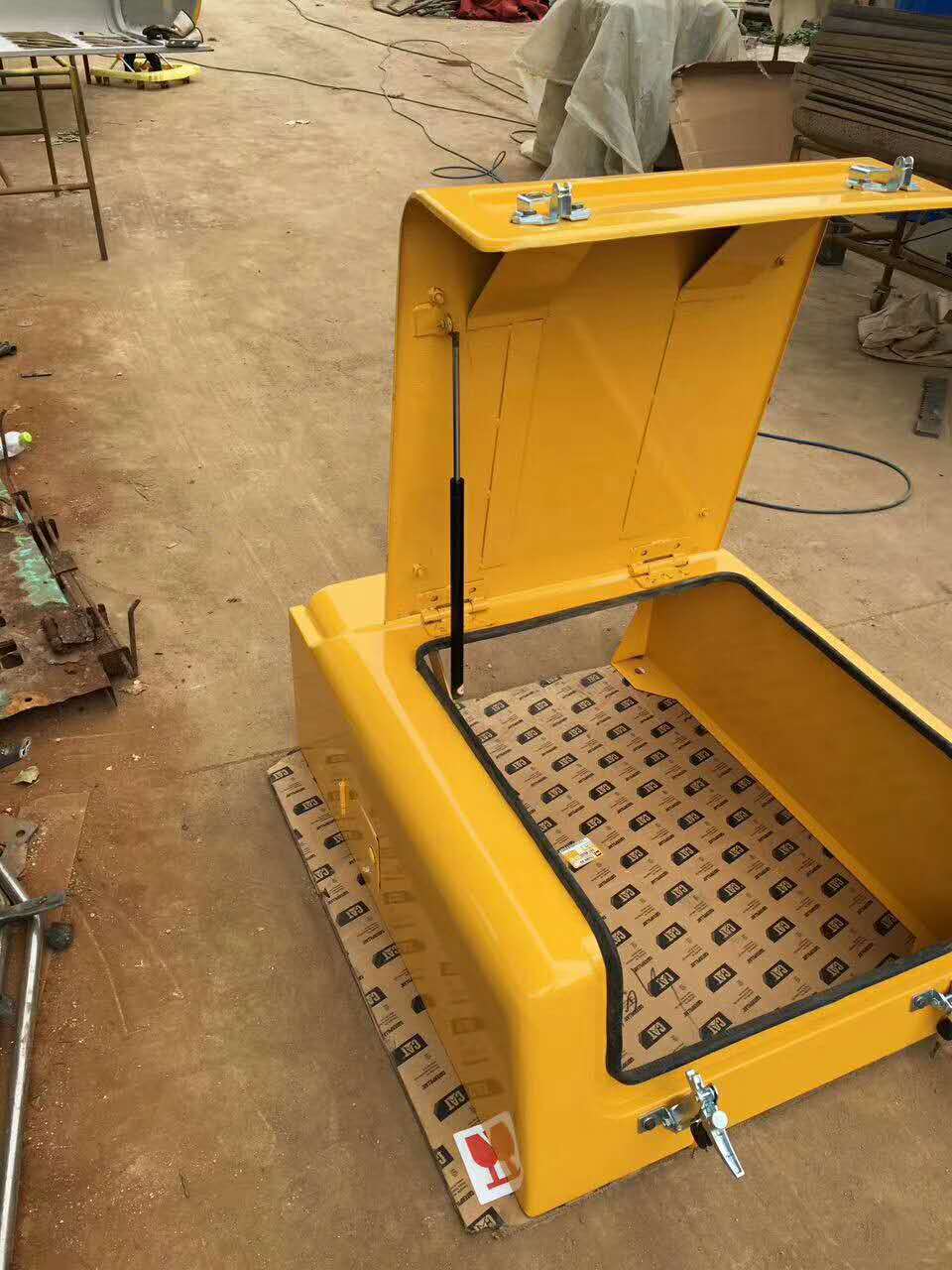 Volvo 210DB & Lingong Excavator Toolbox, Full Body Sheet Metal Parts, Cab Seat