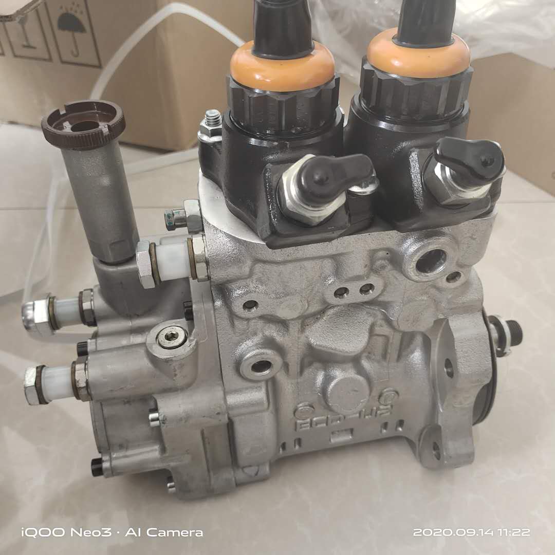 High Pressure Common Rail Fuel Injection Pump Assembly 6156-71-1132 for Komatsu PC400-7, PC450-7 Excavators and D85MS-15 Bulldozer
