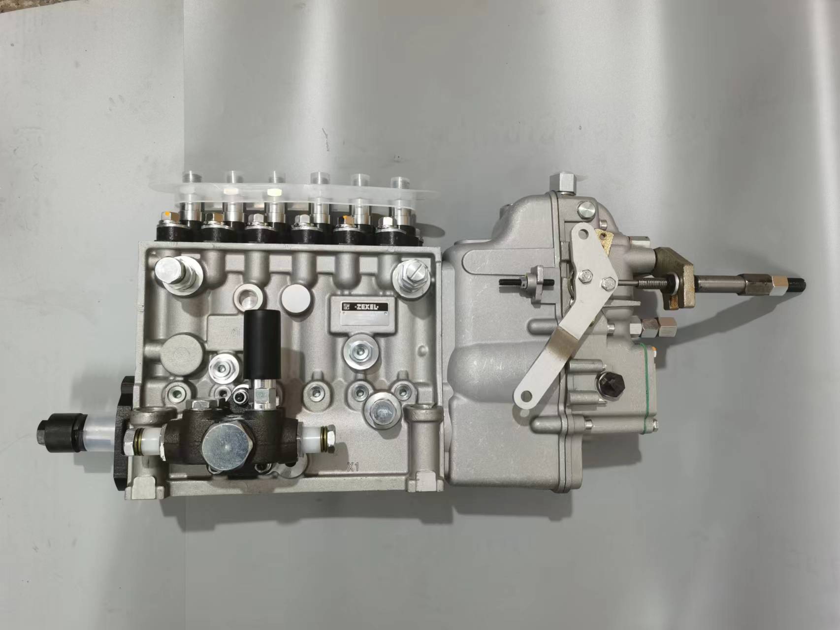 适用于小松 6D170E-2 发动机和 D375 推土机的燃油喷射泵总成 6162-75-2160 / 106682-9551