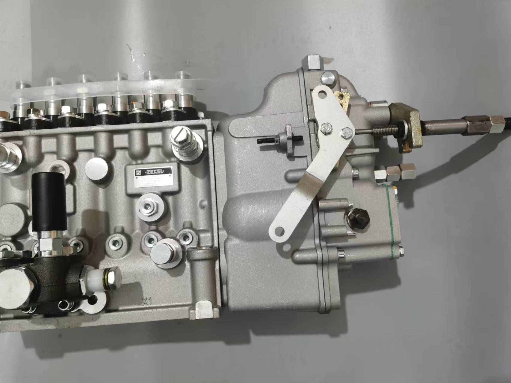 适用于小松 6D170E-2 发动机和 D375 推土机的燃油喷射泵总成 6162-75-2160 / 106682-9551