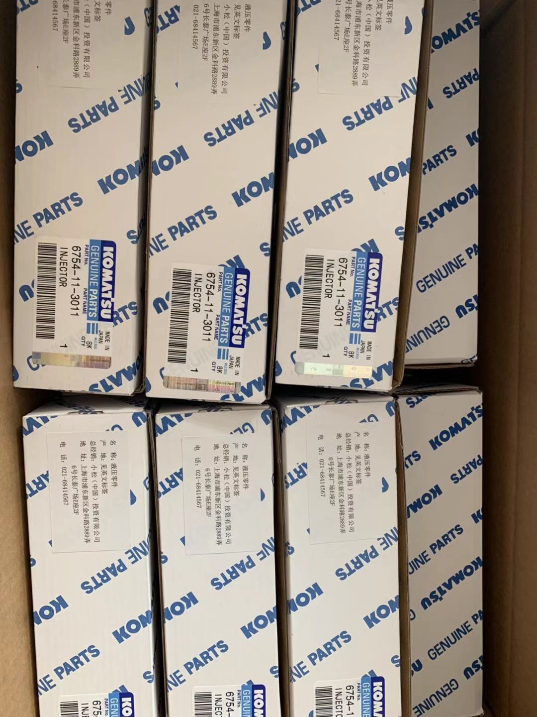 Fuel Injector Assembly 6754-11-3011 for Komatsu PC270-8, PC210-10M0 Excavators