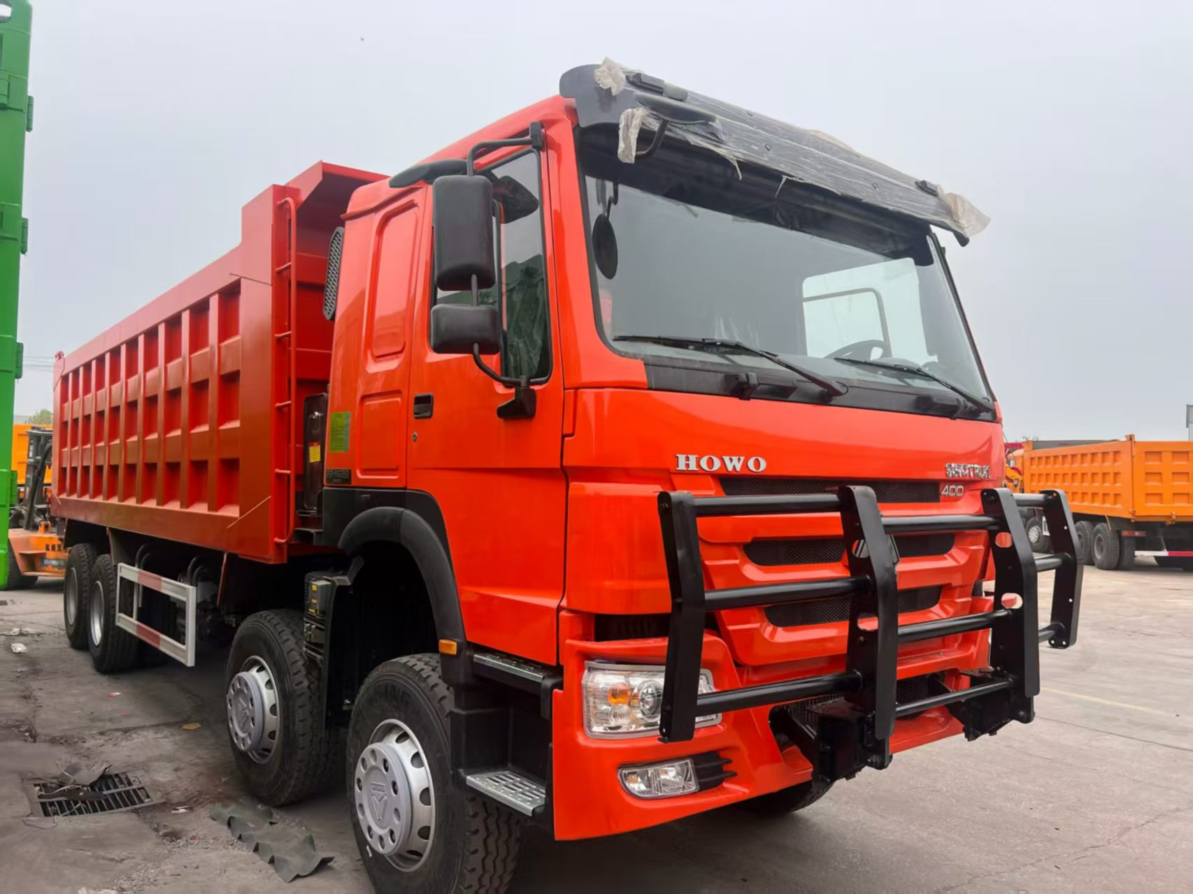 HOWO TX 400HP Export Dump Truck 5.8m Front Lifting Tipper With Export License
