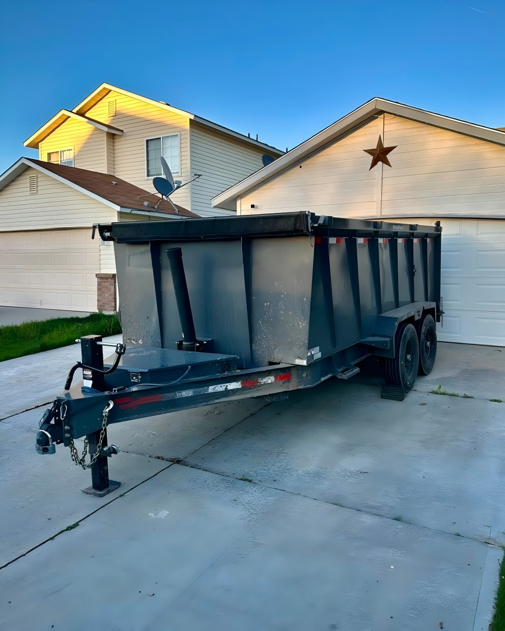 Two-axle dump trailer