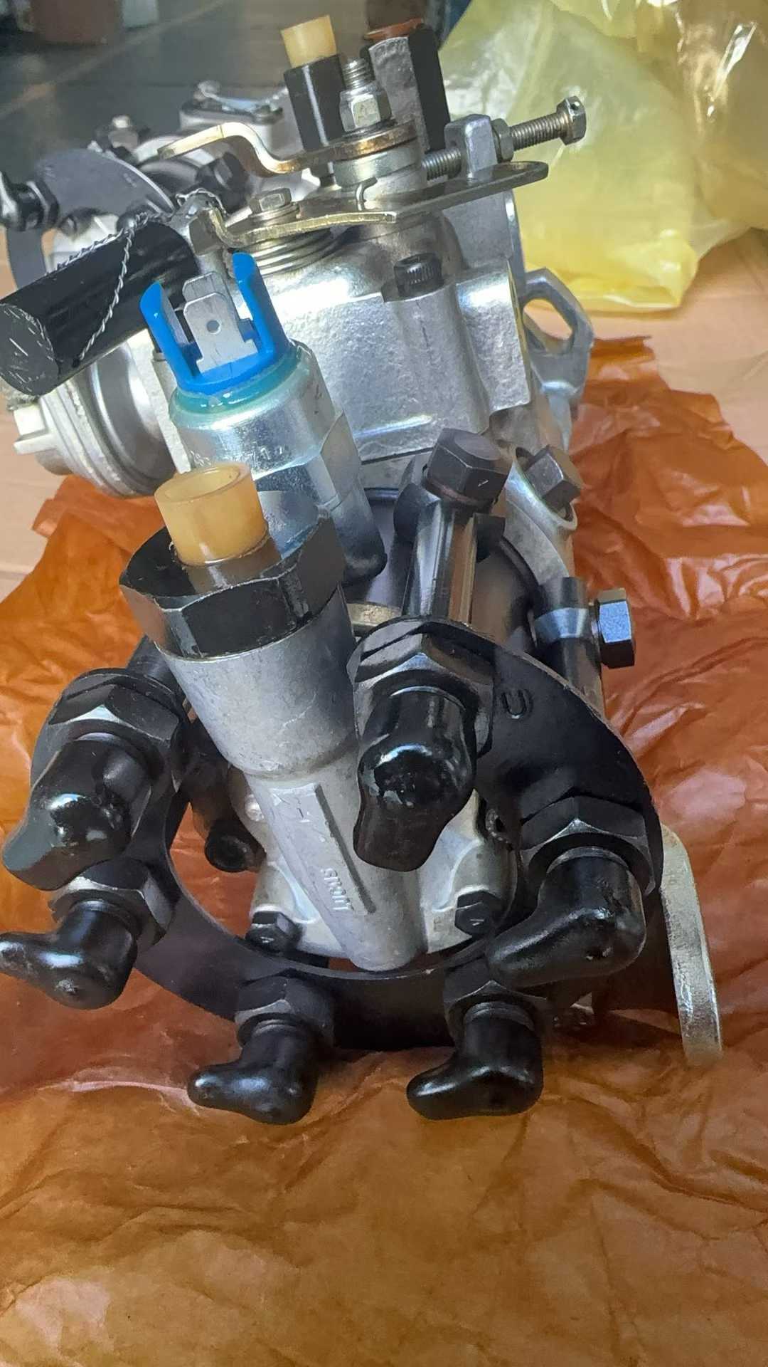 适用于珀金斯 1006-6TW / T6.60CCGR 发动机的燃油喷射泵总成 8521A823G (2643M123)