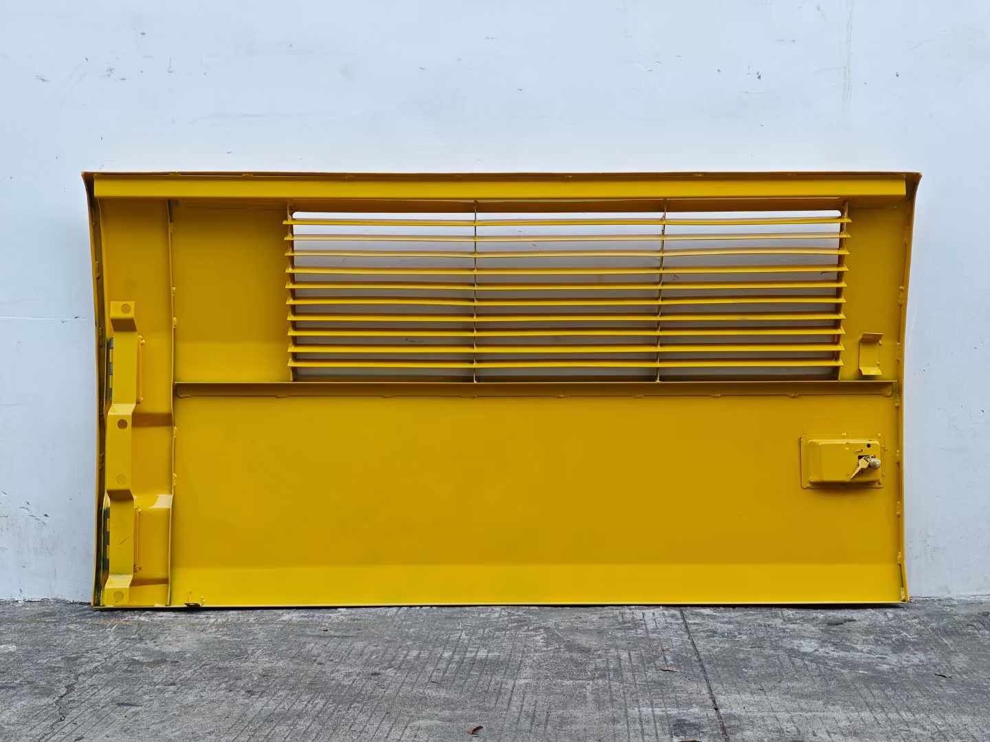 Sumitomo SH200A6 Pump Door / Water Door / Engine Hood, Excavator Full Range Sheet Metal Parts – Functions