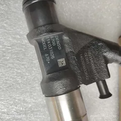 燃油喷射器 095000-6700（电装共轨）