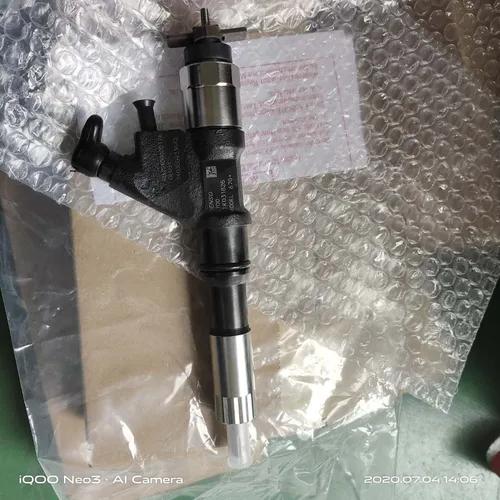 燃油喷射器 095000-6700（电装共轨）