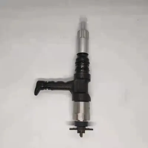 适用于配备 SAA6D140E-5 发动机的小松 D155A-6、PC800-8、PC850-8 的燃油喷射器 095000-6140 / 6261-11-3200