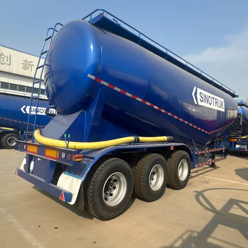 SINOTRUK 3-Axle Dry Bulk Cement/Powder Tank Semi-Trailer