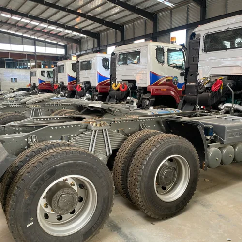 HOWO NX tractor unit