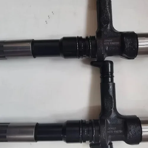 适用于小松S6D155/SA6D155发动机的燃油喷射器总成095000-6070、6251-11-3100