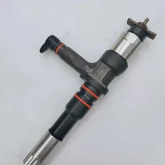 适用于小松S6D155/SA6D155发动机的燃油喷射器总成095000-6070、6251-11-3100