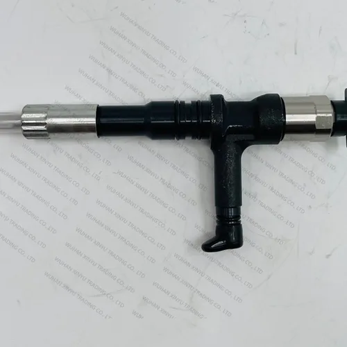 适用于配备 SAA6D125E-6A 发动机的小松 PC450-8/10、PC490-11 挖掘机的燃油喷射器 6252-11-3100 / 295050-0720