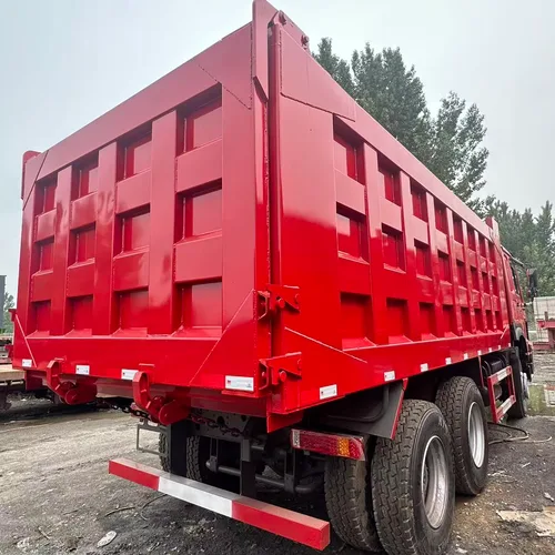 SINOTRUK HOWO 371HP Export Dump Truck 5.6m Construction Tipper Mining Dumper With Export License
