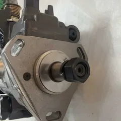 适用于约翰迪尔 4045D/4045T 发动机的燃油喷射泵 9520A790W (RE569473)