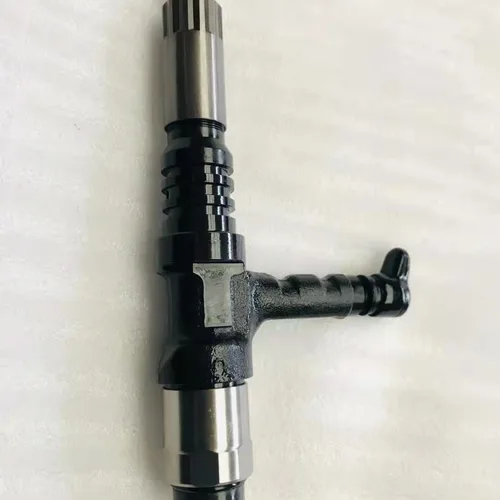 Fuel Injector 6218-11-3100 (Denso 095000-0562) for Komatsu D155A-5 & SA6D140E-3 Engine