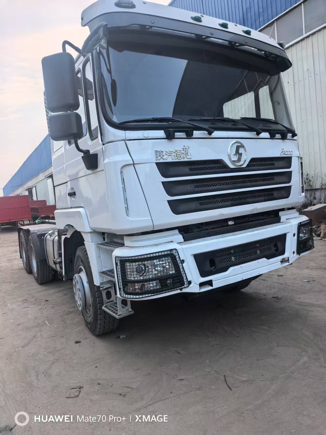 SHACMAN F3000 6x4 Euro 3 Electric Weichai Left Steering Tractor Truck Used Nearly Brand New