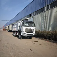 中国重汽豪沃NX二手6x4十轮重型自卸车，371马力，左舵。