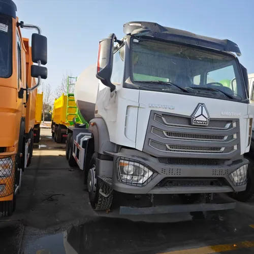 Sinotruk HOWO NX Used Heavy Diesel Concrete Mixer Truck 6X4 Drive Van Cargo Tank for Sale
