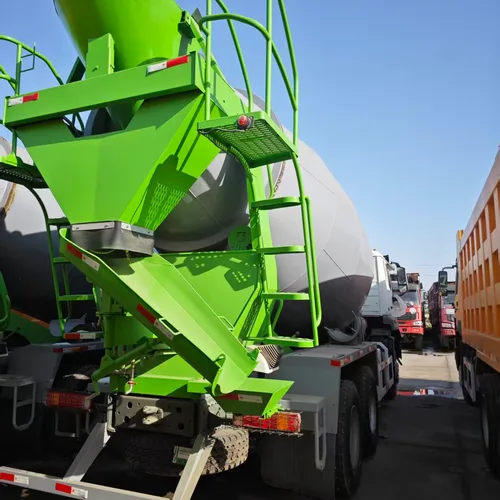 Sinotruk HOWO NX Used Heavy Diesel Concrete Mixer Truck 6X4 Drive Van Cargo Tank for Sale