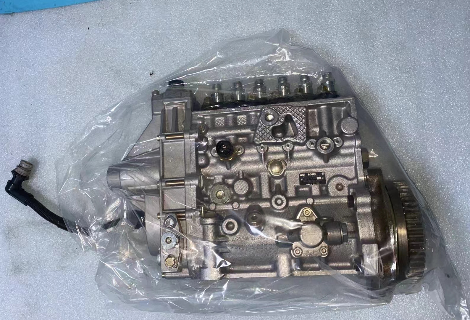 Fuel Injection Pump Assembly 0402796210 (PES6H120/720/3LS1019) for MAN D2866LF Engine