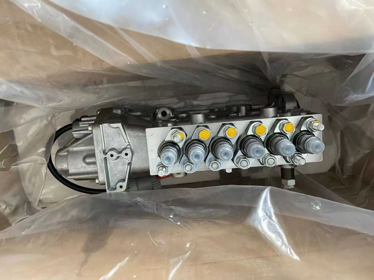 Fuel Injection Pump 0402996316 (PES6K120) for Cummins QST30 Engine