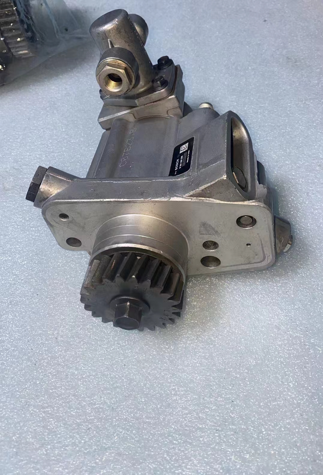 1825681C95 / 1842721C91 High Pressure Oil Pump HP021X for Navistar DT466 / DT466E Diesel Engine 175–230HP (1994–2003)