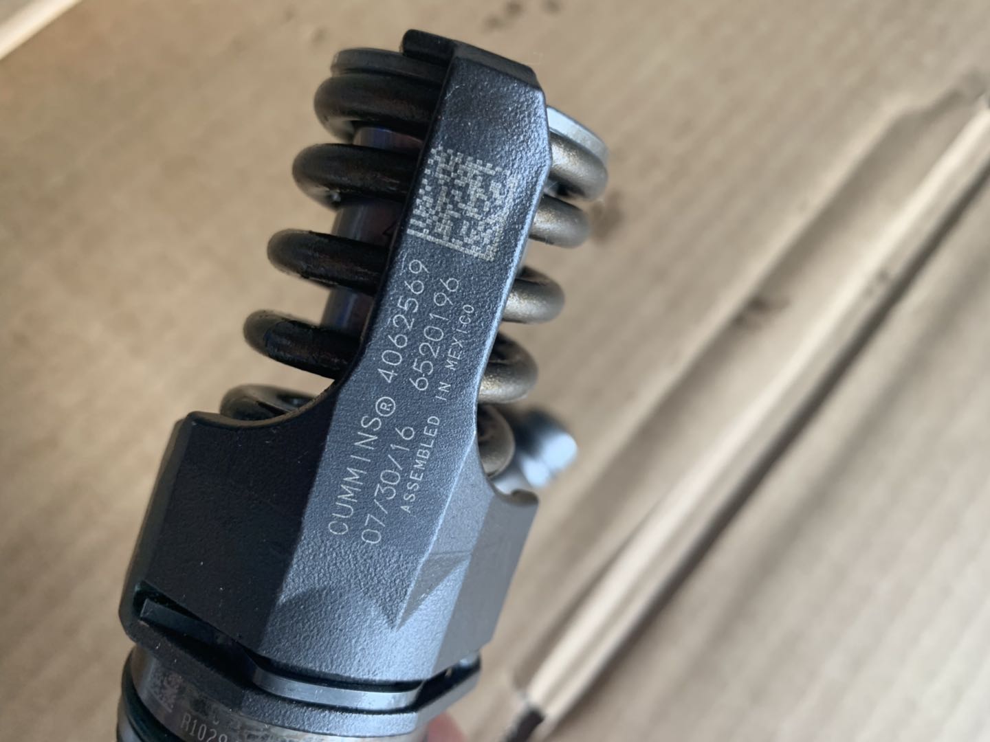 Fuel Injector 4062569 (Interchangeable with 4928260) for Cummins QSX15 / ISX15 Engines