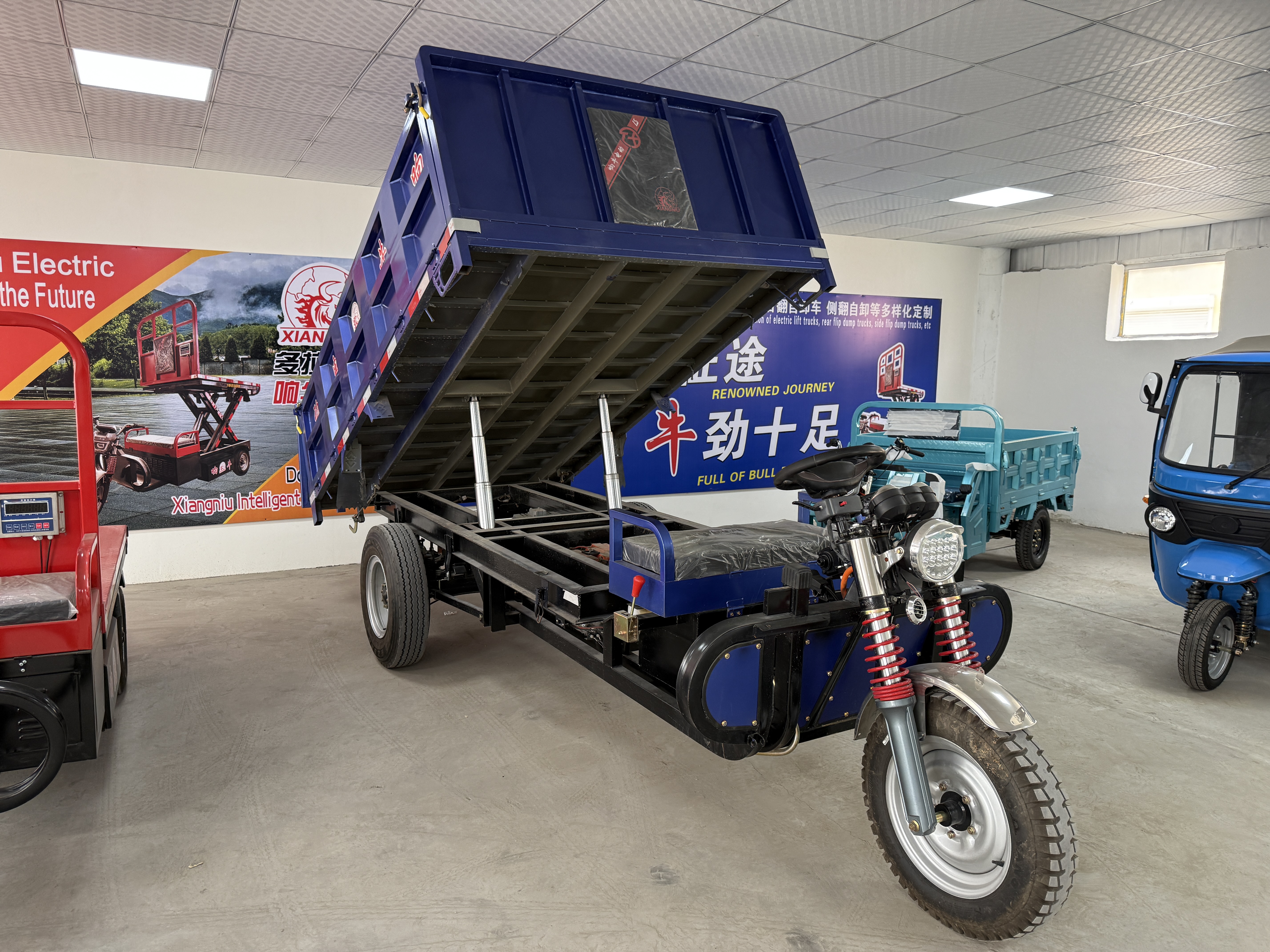 Xiangniu 5Ton Electric Dumper Tricycle, 3.2m Cargo Box for Mine & Construction