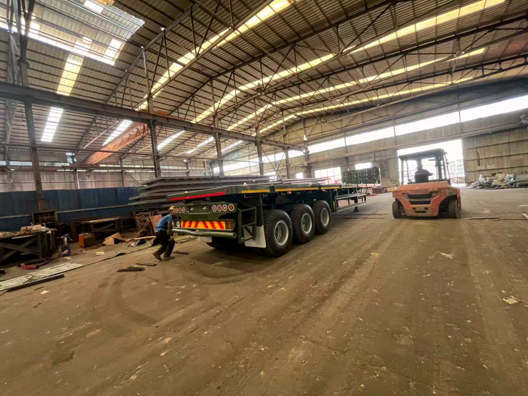 Standard Flatbed Semi-trailer for Africa & Middle East General Goods & Steel Haulage