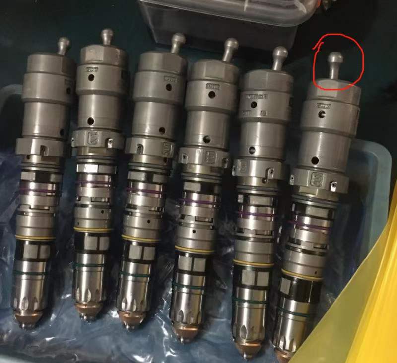 Fuel Injector 6560-11-1114 for Komatsu PC1250-7, fits 6D170 / Cummins QSK60 QSK23 Engine, Cummins Part No.: 4902827, 4902828