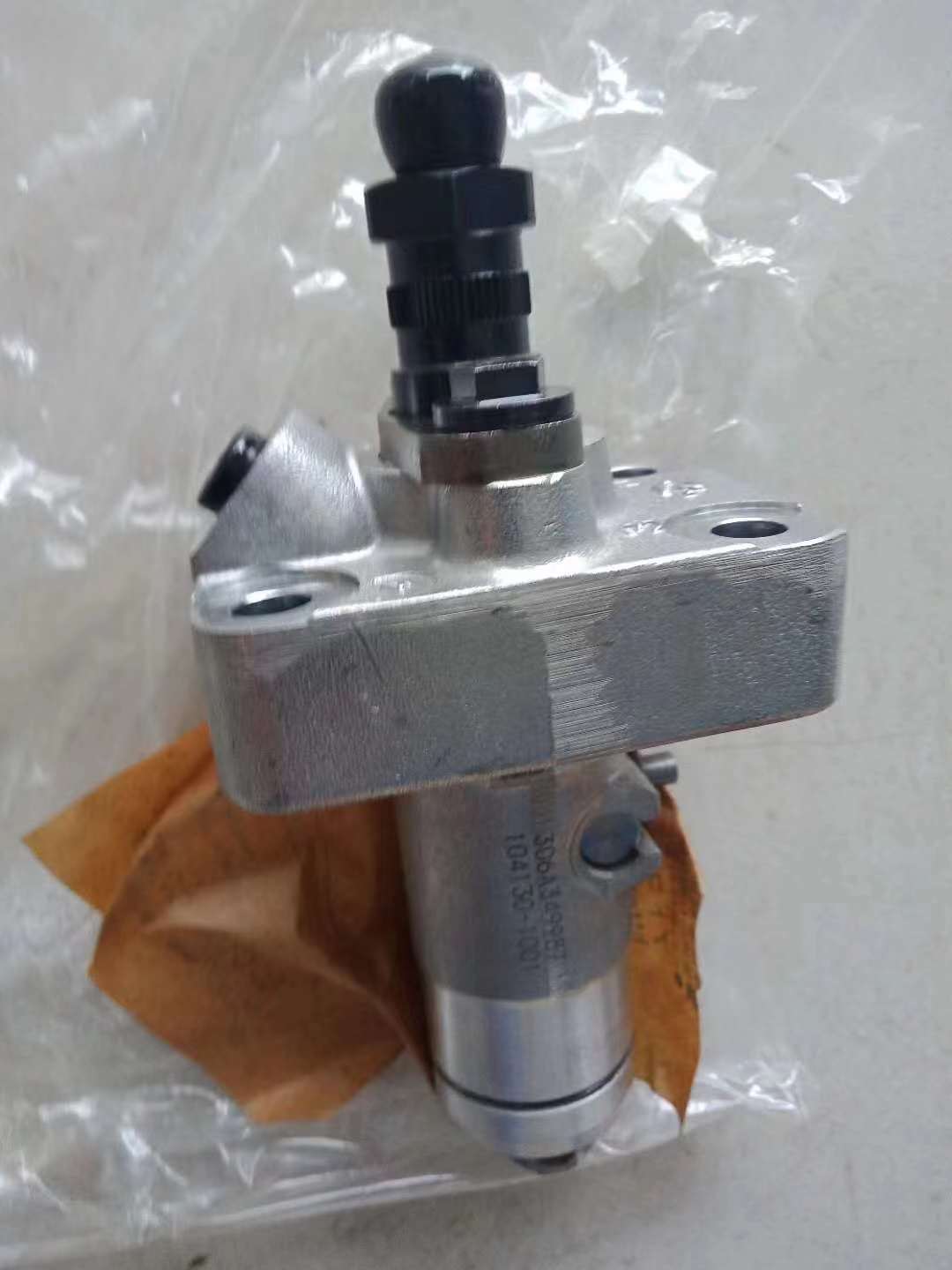 Unit Pump / Fuel Injection Pump for Isuzu 4LE2XCUA / 4LE2 Engine, fits Kobelco SK75-8, SK70SR, Sany SY75, Hitachi ZX85