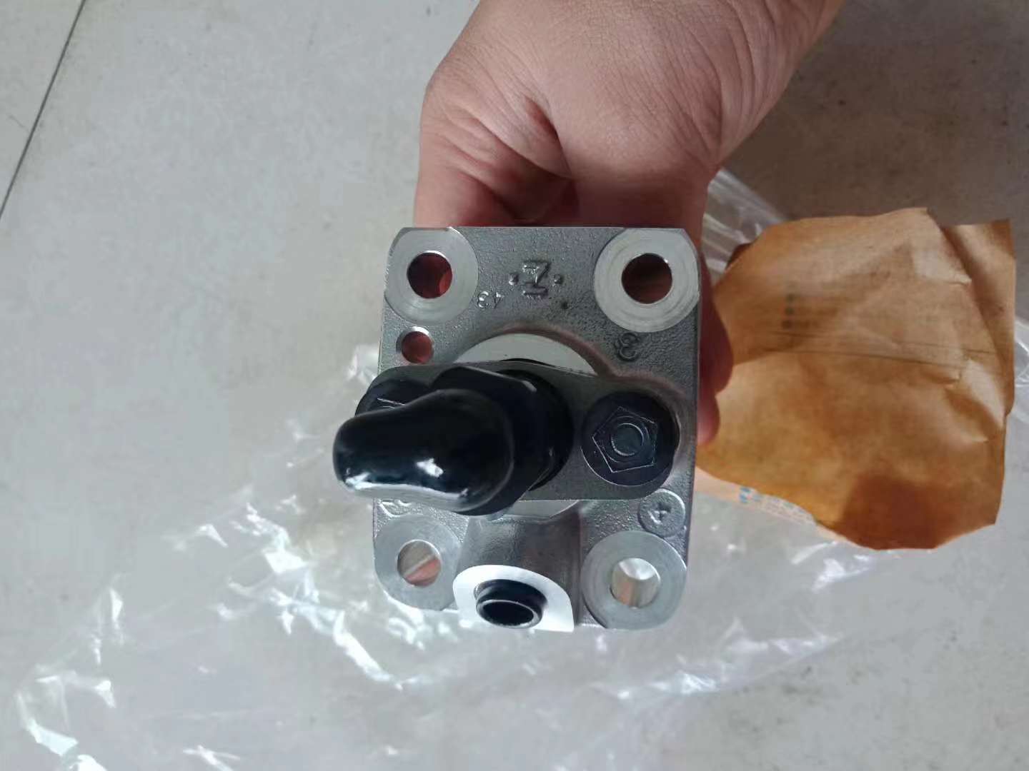 Unit Pump / Fuel Injection Pump for Isuzu 4LE2XCUA / 4LE2 Engine, fits Kobelco SK75-8, SK70SR, Sany SY75, Hitachi ZX85