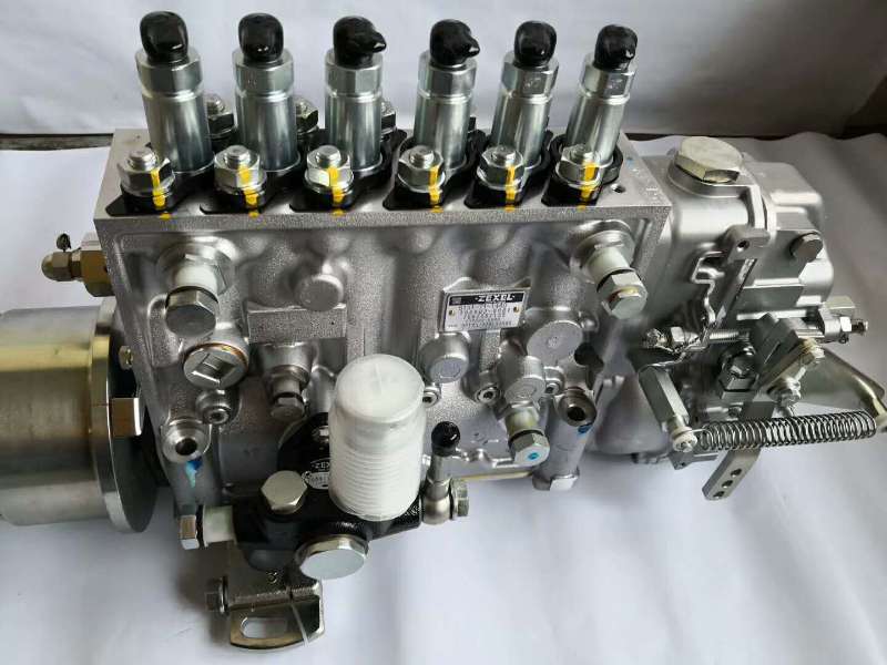 Fuel Injection Pump 6151-71-1440 for Komatsu WA450-3 Wheel Loader, S6D125-1/SA6D125E Diesel Engine, 6-Cylinder In-line Mechanical Pump Assembly.