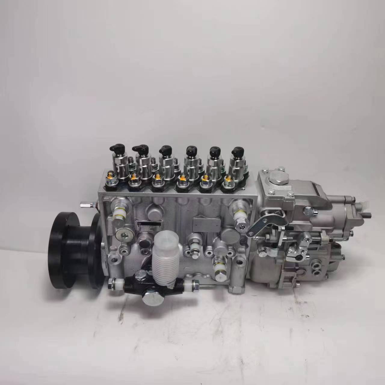 Fuel Injection Pump Assembly 6152-72-1442 for Komatsu WA470-3 Wheel Loader, 6D125 / SAA6D125E Diesel Engine.