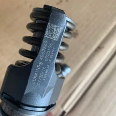 Fuel Injector 4062569 (Interchangeable with 4928260) for Cummins QSX15 / ISX15 Engines