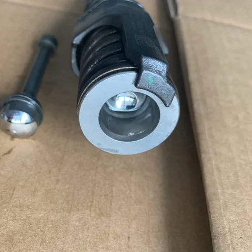 Fuel Injector 4062569 (Interchangeable with 4928260) for Cummins QSX15 / ISX15 Engines