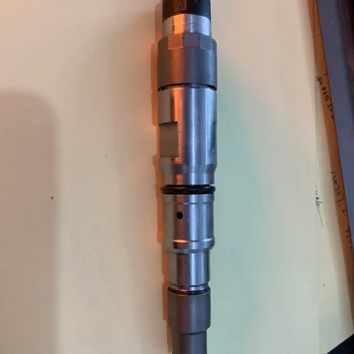 斗山 DX300LCV DL08V 发动机燃油喷射器 0445120040 0445120145