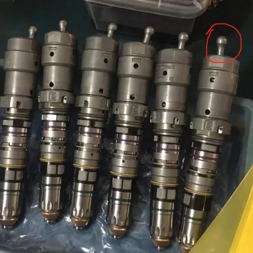 Fuel Injector 6560-11-1114 for Komatsu PC1250-7, fits 6D170 / Cummins QSK60 QSK23 Engine, Cummins Part No.: 4902827, 4902828