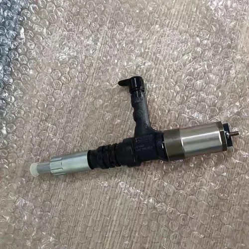 Fuel Injector Assembly 6218-11-3101 095000-0562 for Komatsu Excavator PC600-8, PC650-8 with SA6D140E-3 Engine