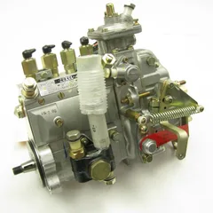 适用于小松PC200-5 PC220-5 S6D95L-1发动机的喷油泵6732-71-1141