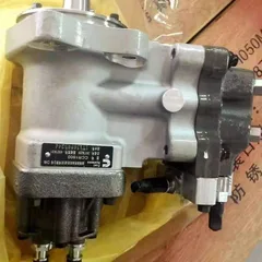 适用于小松PC360-8、PC300-8、PC350-8发动机的燃油喷射泵6745-71-1170，发动机型号为SAA6D114E-3