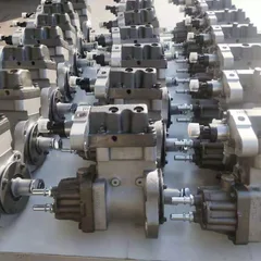 适用于小松PC360-8、PC300-8、PC350-8发动机的燃油喷射泵6745-71-1170，发动机型号为SAA6D114E-3