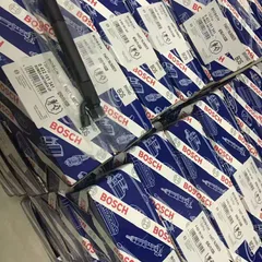 适用于小松PC60-7挖掘机4D95LE发动机的燃油喷射器总成6204-11-3100