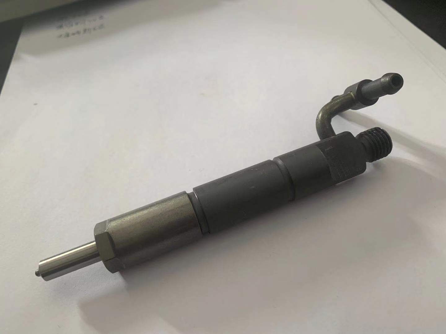 适用于小松PC200-7 6D102发动机的PC200-7燃油喷射器总成6738-11-3090（6738-11-3100）