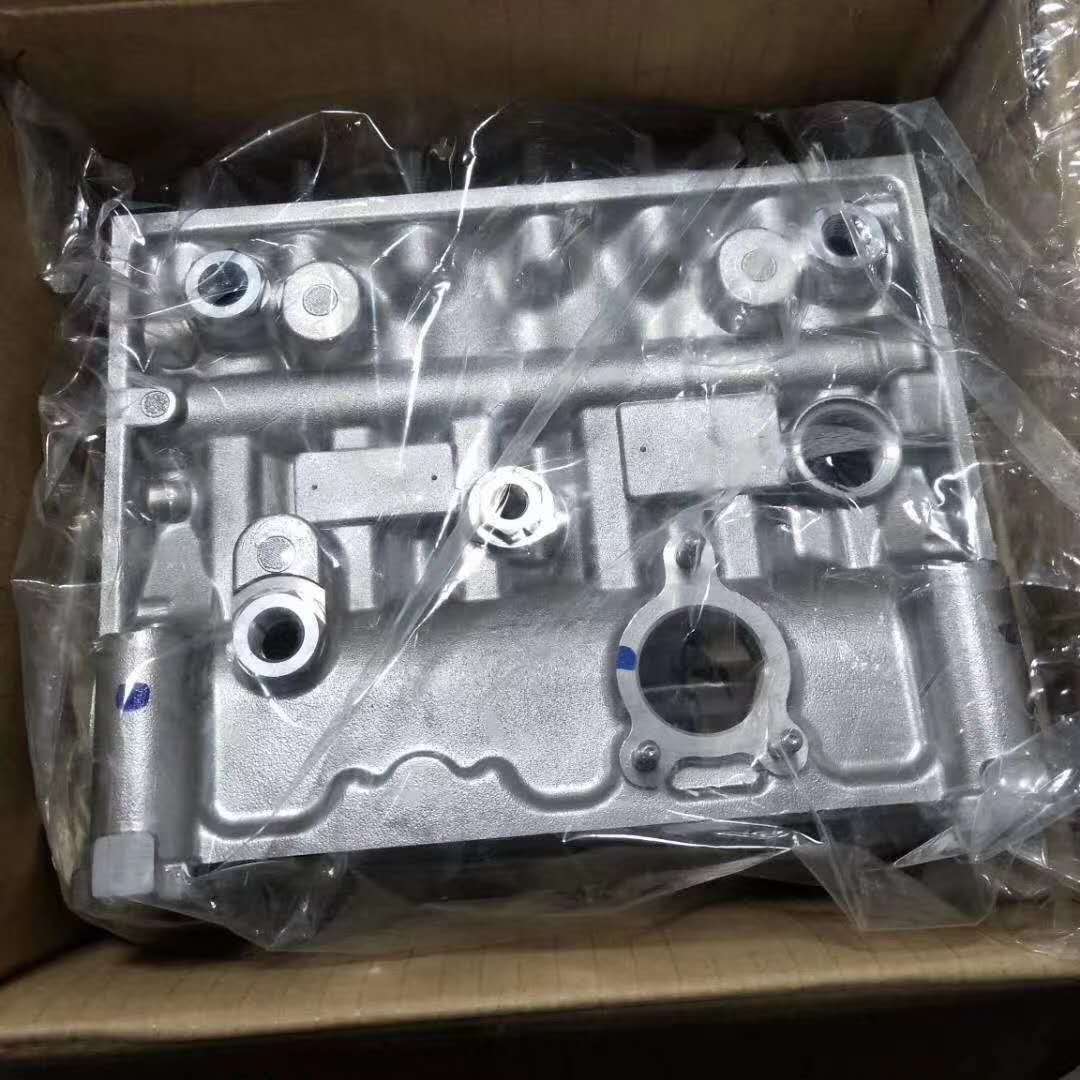 适用于小松PC300-6/PC360-7的燃油喷射泵（高压燃油泵）6222-73-1110，发动机型号：SAA6D108E-2