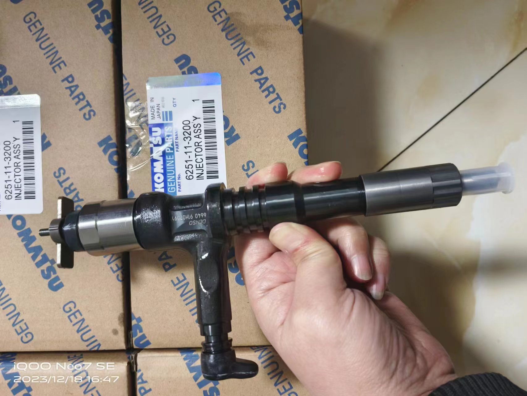 适用于小松PC400-8 PC450-8、发动机SAA6D125E-5的燃油喷射器总成6251-11-3200 (095000-6640)