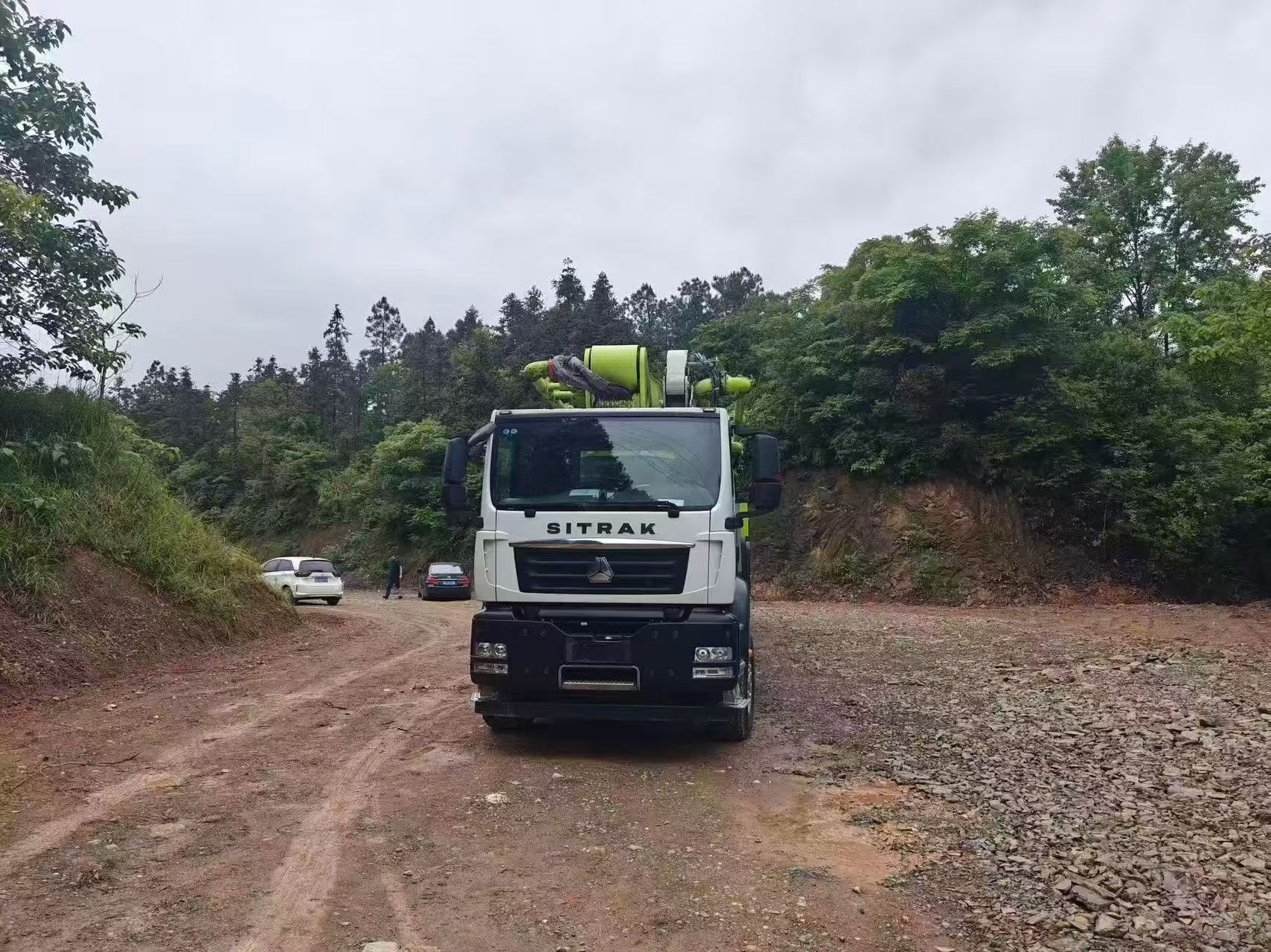 2023 Zoomlion 70-meter concrete pump truck