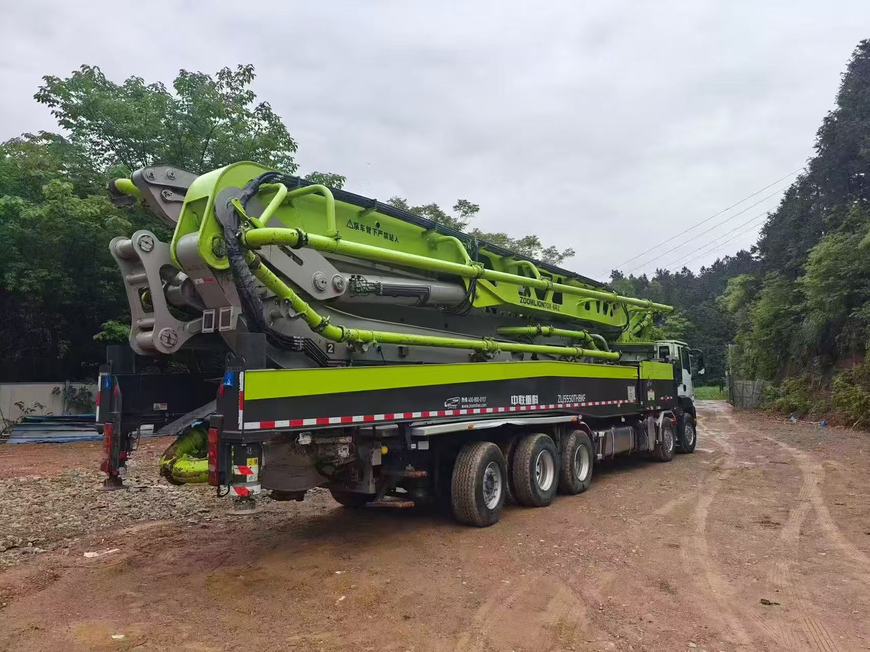 2023 Zoomlion 70-meter concrete pump truck